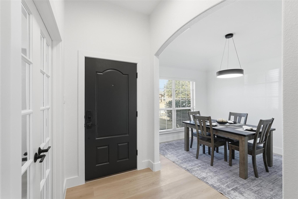 1295 White Water Lane - Photo 3