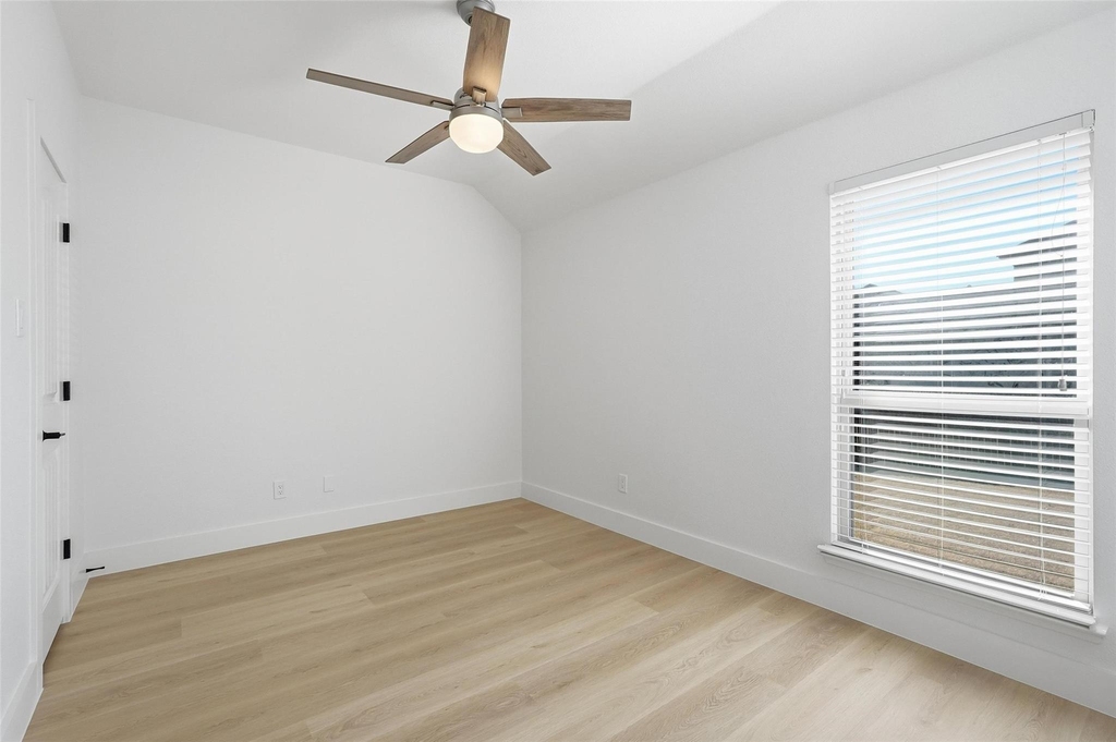 1295 White Water Lane - Photo 28