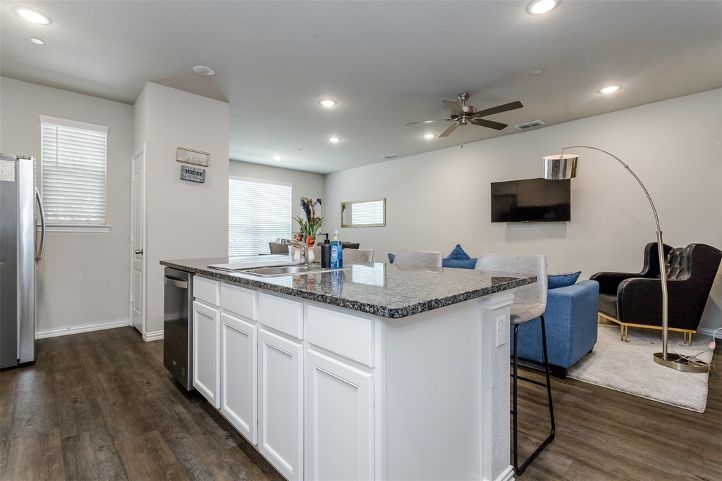 1270 Alamo Drive - Photo 12