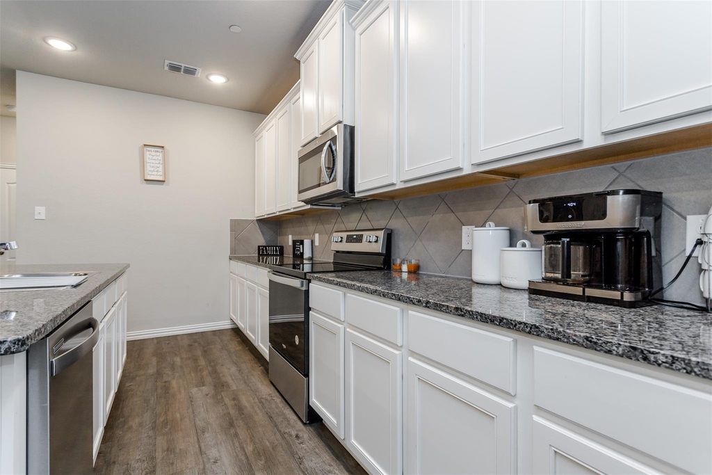 1270 Alamo Drive - Photo 11