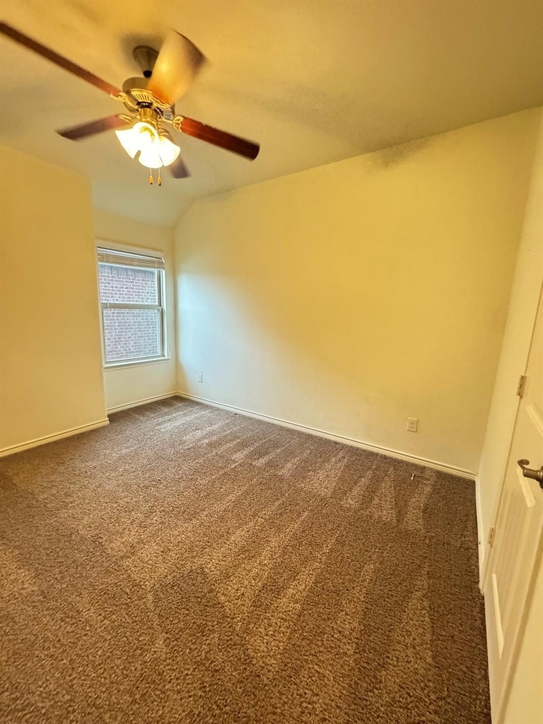 10020 Long Branch Drive - Photo 14