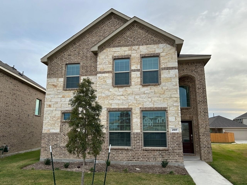2517 Maplehurst Drive - Photo 1