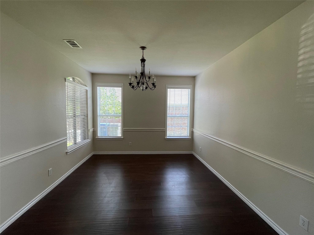 2509 Shooting Star Drive - Photo 4