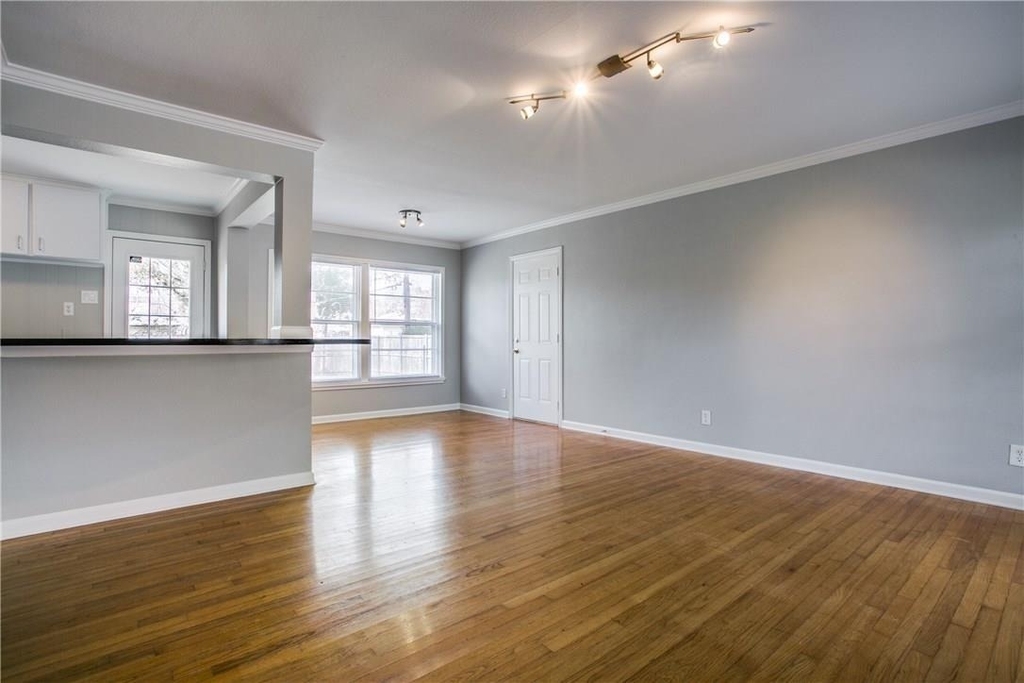 11309 Ulloa Lane - Photo 8