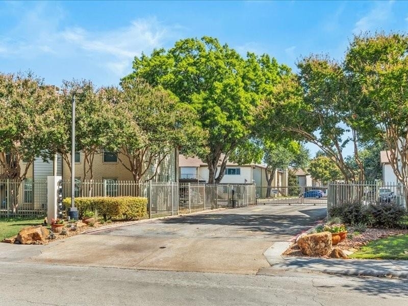 10650 Steppington Drive - Photo 0