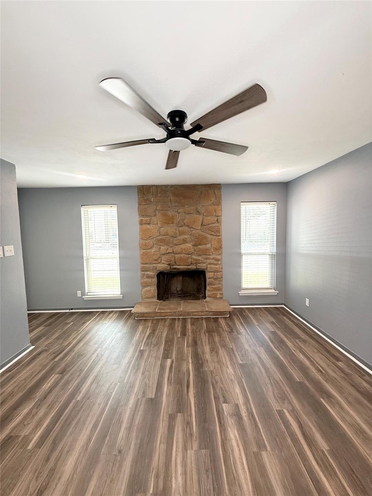 10650 Steppington Drive - Photo 4