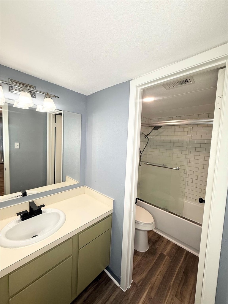 10650 Steppington Drive - Photo 8