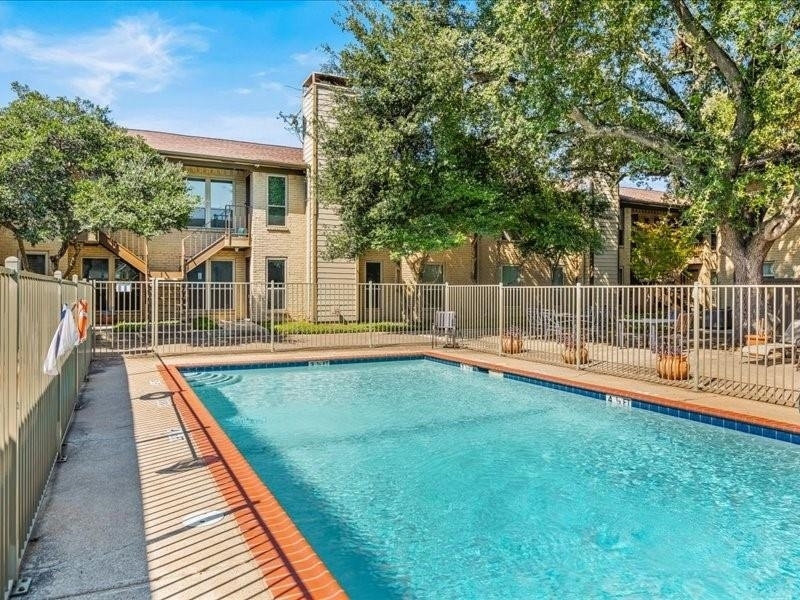 10650 Steppington Drive - Photo 15