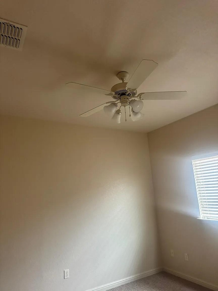 2208 Breezy Drive - Photo 7