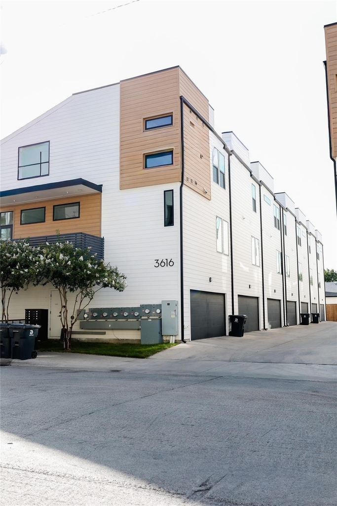 3616 San Jacinto Street - Photo 1