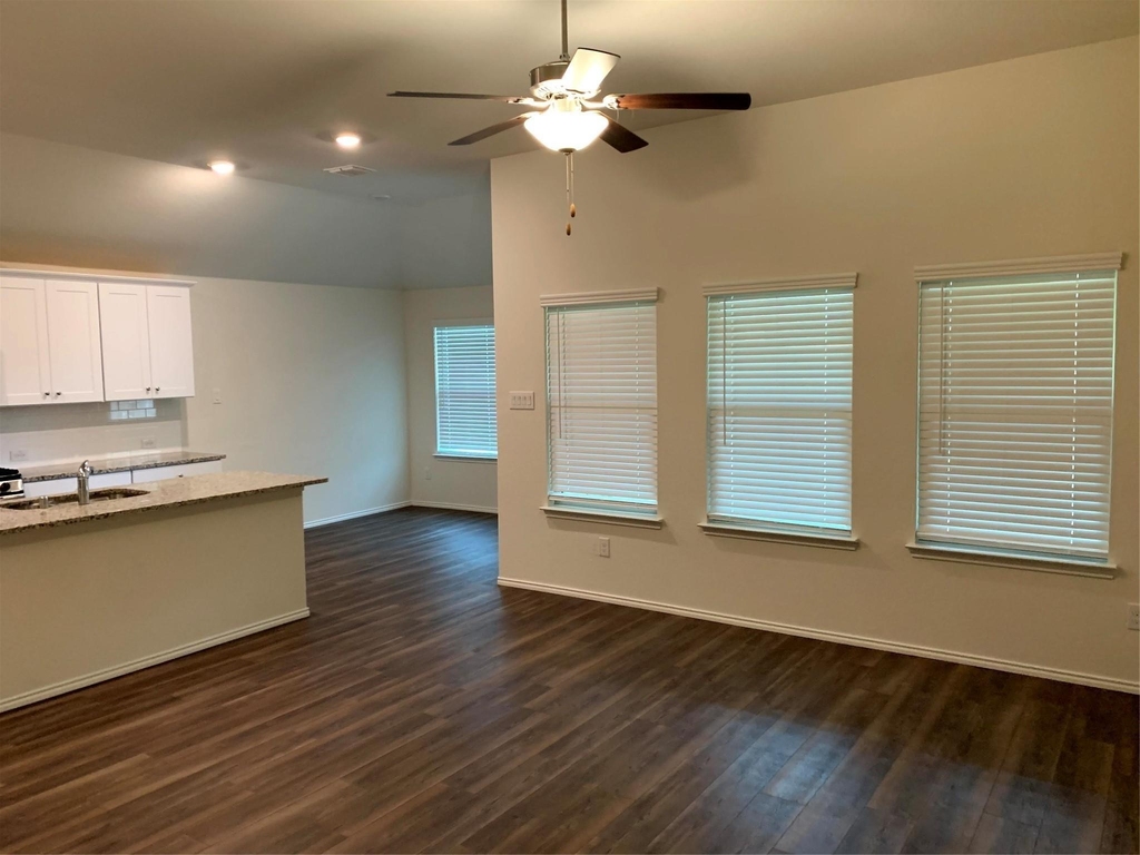 2444 Larimar Drive - Photo 7