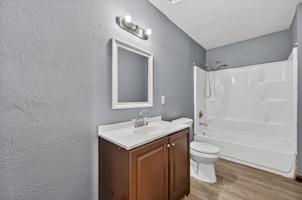 601 Royal Street - Photo 17