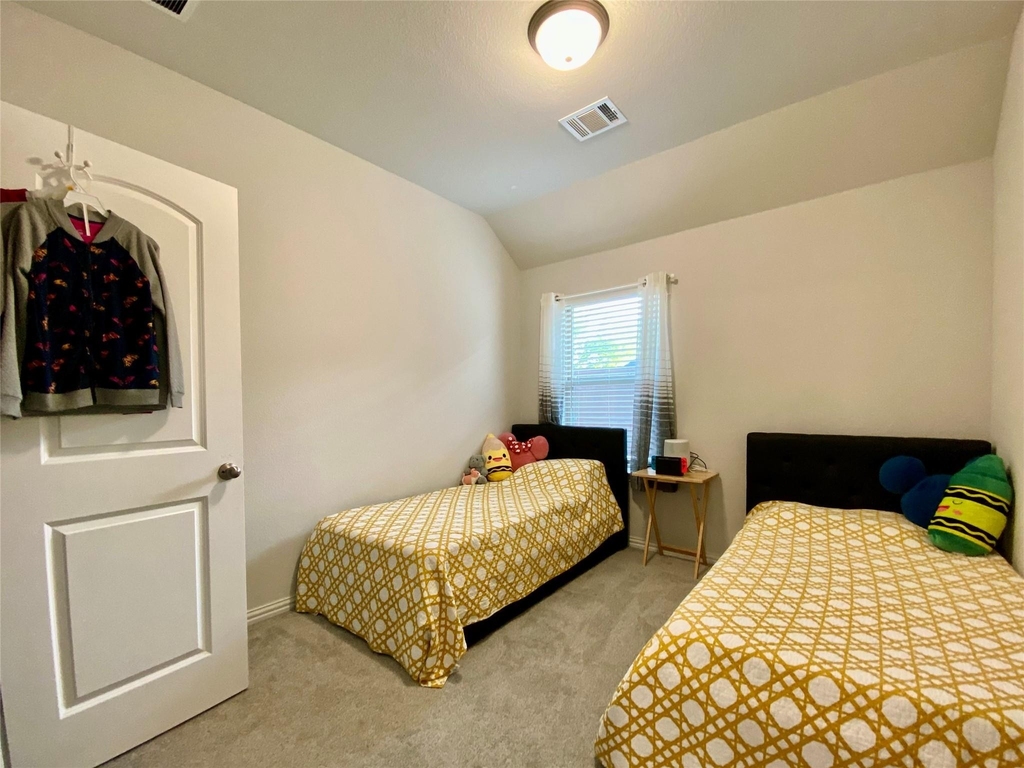 332 Paloma Street - Photo 11