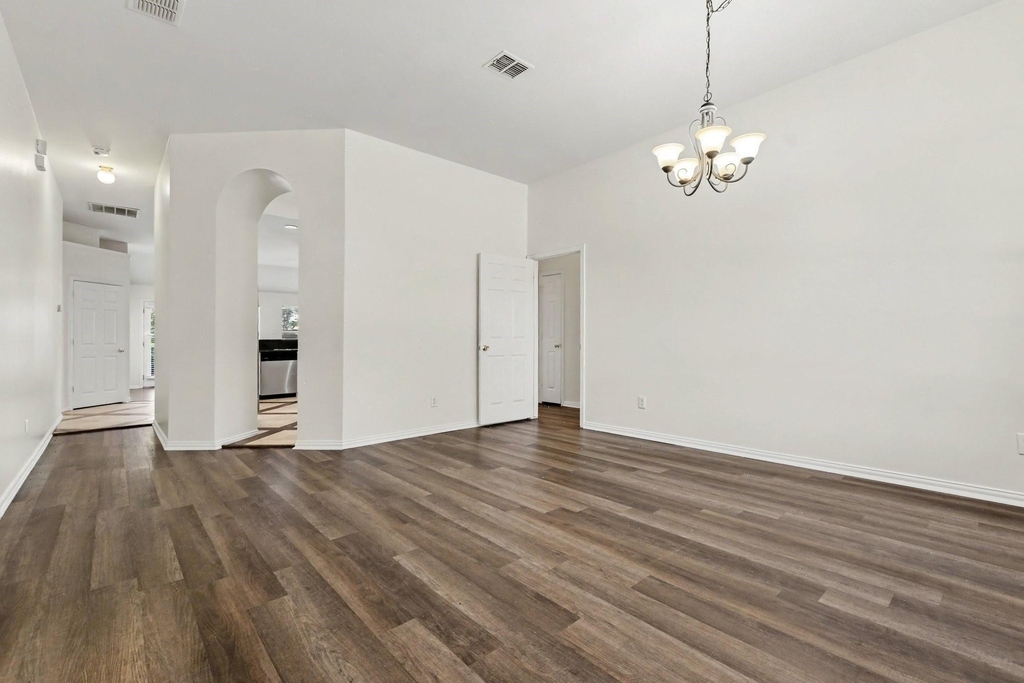 10112 Asheboro Street - Photo 4