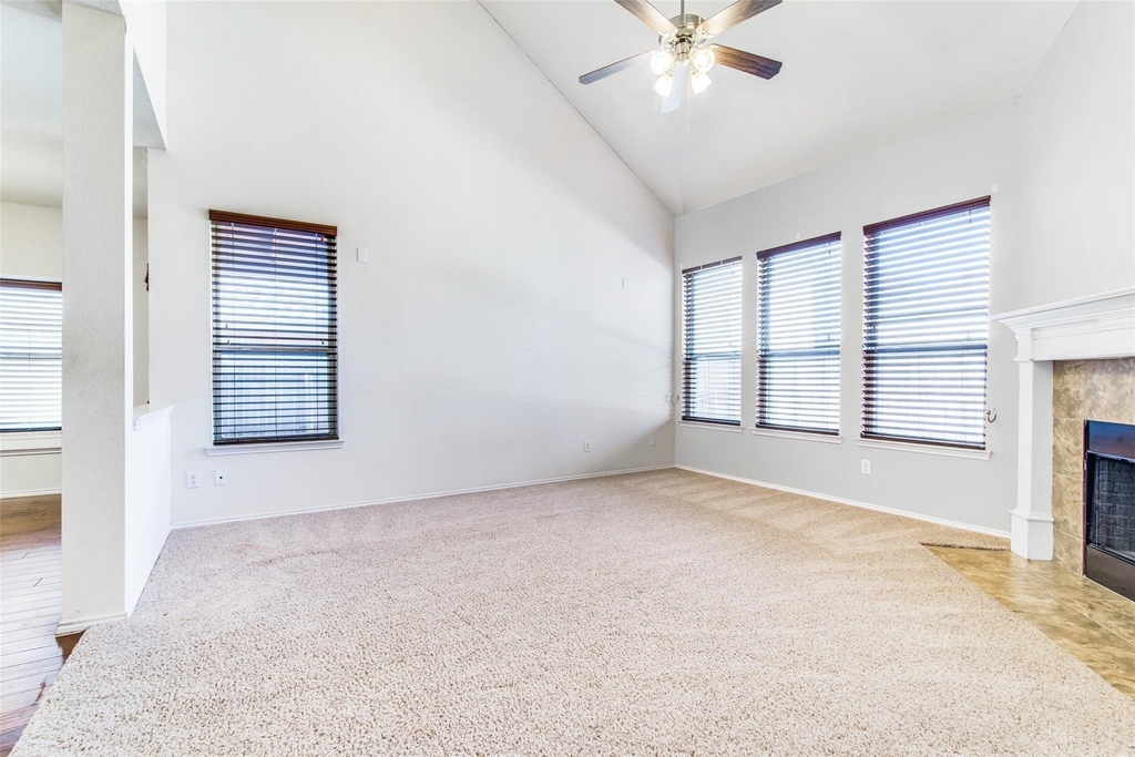 9400 Harrell Drive - Photo 8