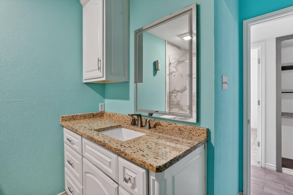 516 Post Oak Lane - Photo 3