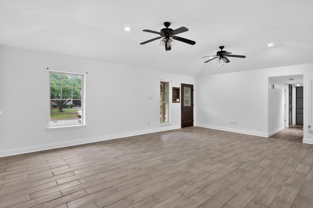 516 Post Oak Lane - Photo 10
