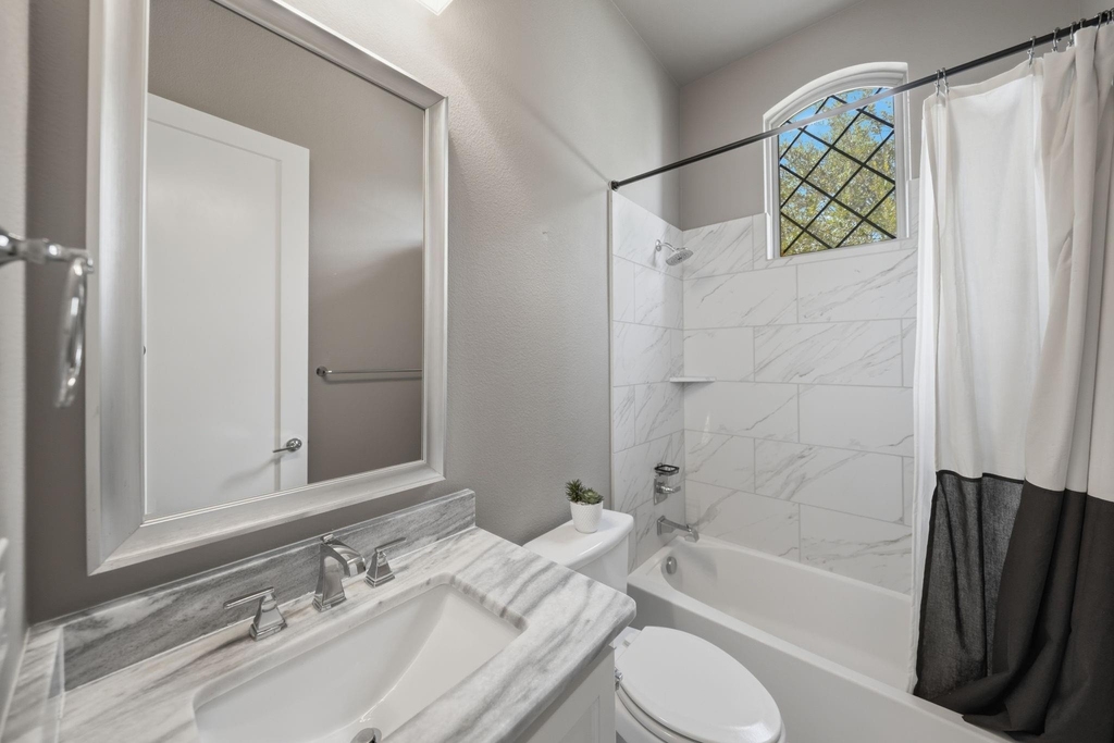 1410 Devonshire Drive - Photo 7