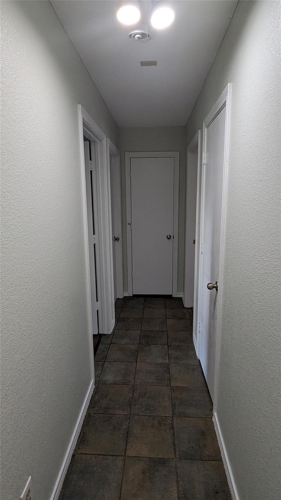 2706 Parkview Drive - Photo 9