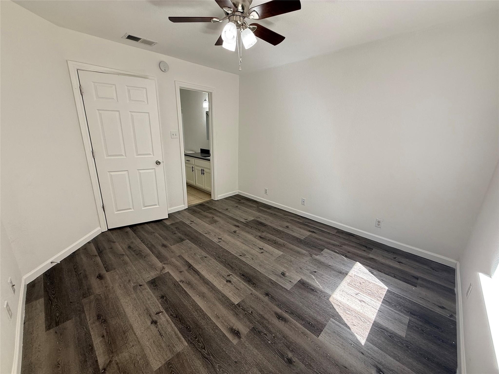 2601 N Hickory Street - Photo 8