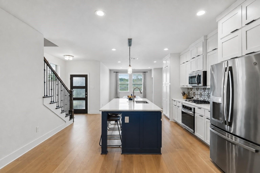 6527 Bowman Roberts Road - Photo 4