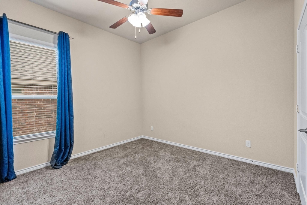 2104 Lake Cliff Drive - Photo 20