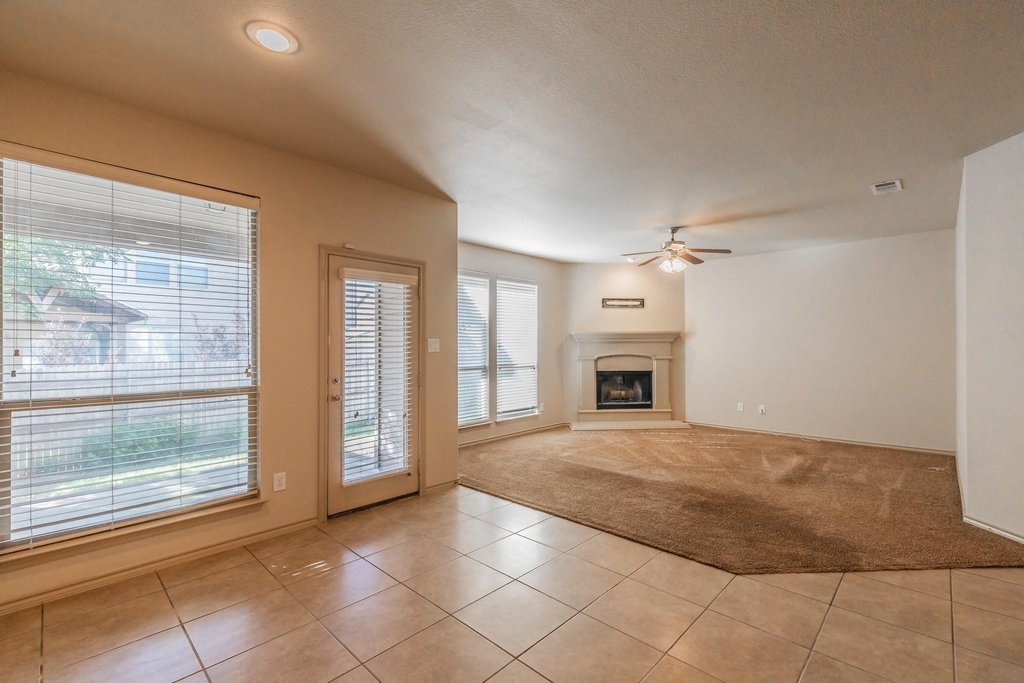 10844 Irish Glen Trail - Photo 11