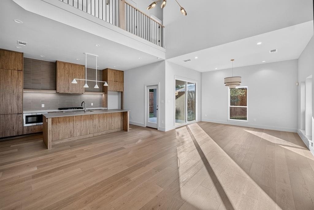 5445 Terry Street - Photo 10