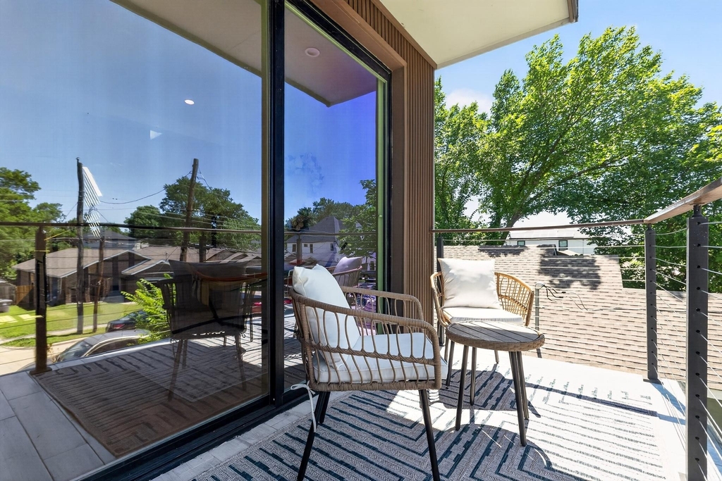 1704 Mcbroom Street - Photo 6