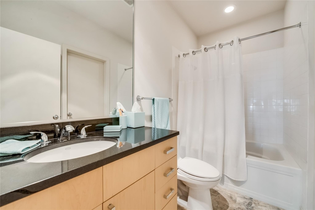 4026 Travis Street - Photo 20