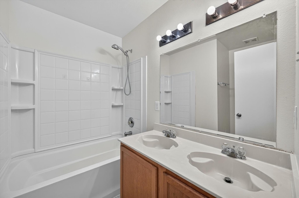 1608 Diamond Lake Trail - Photo 12