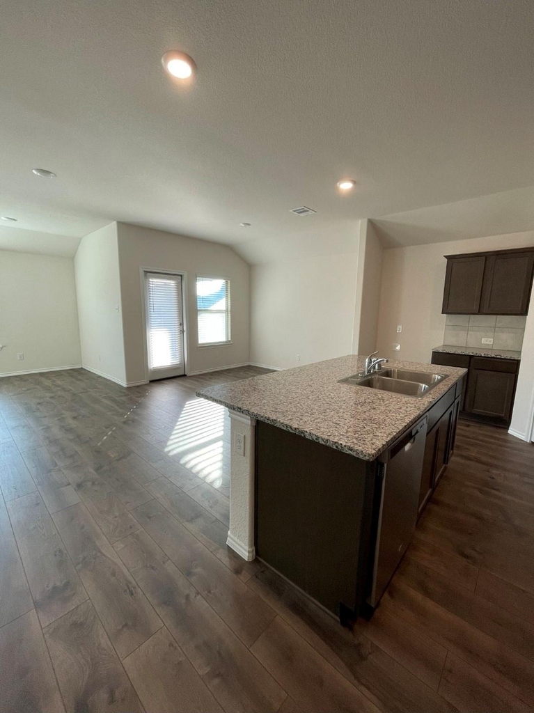 708 English Drive - Photo 10