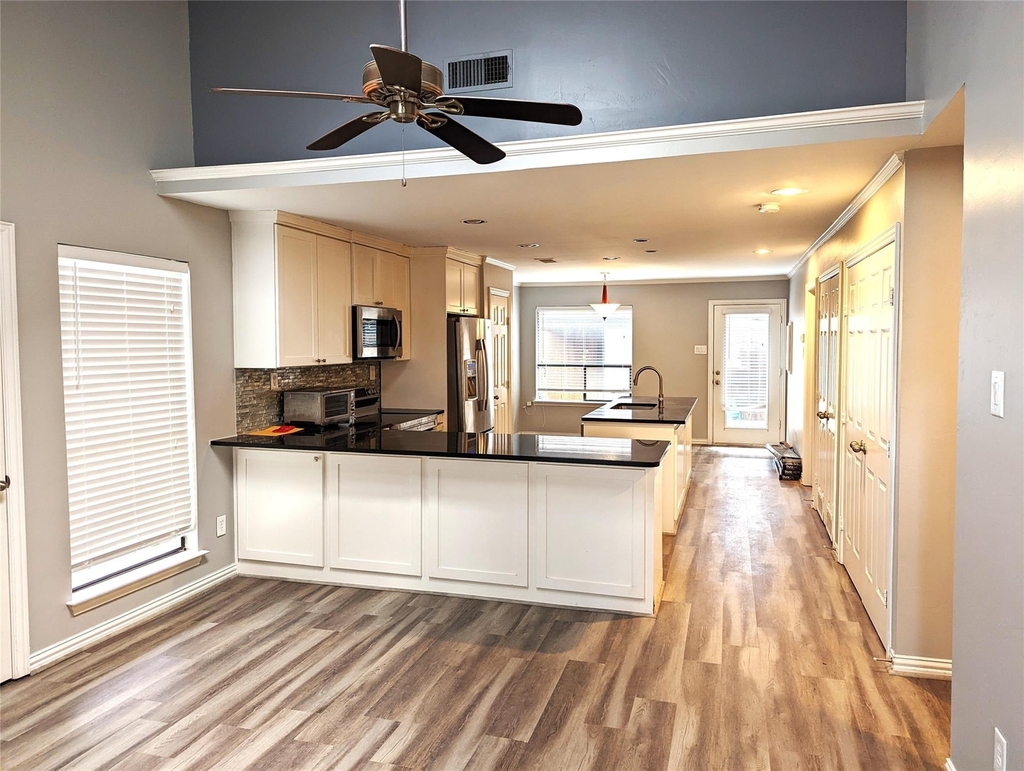 509 Pine Trail Drive - Photo 2