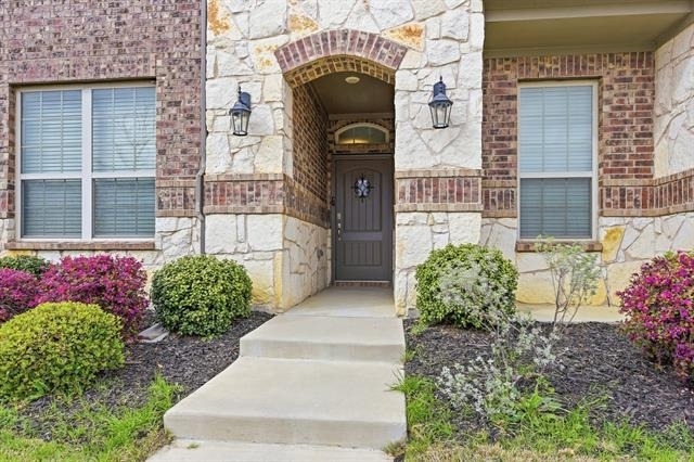 2261 Obsidian Drive - Photo 2