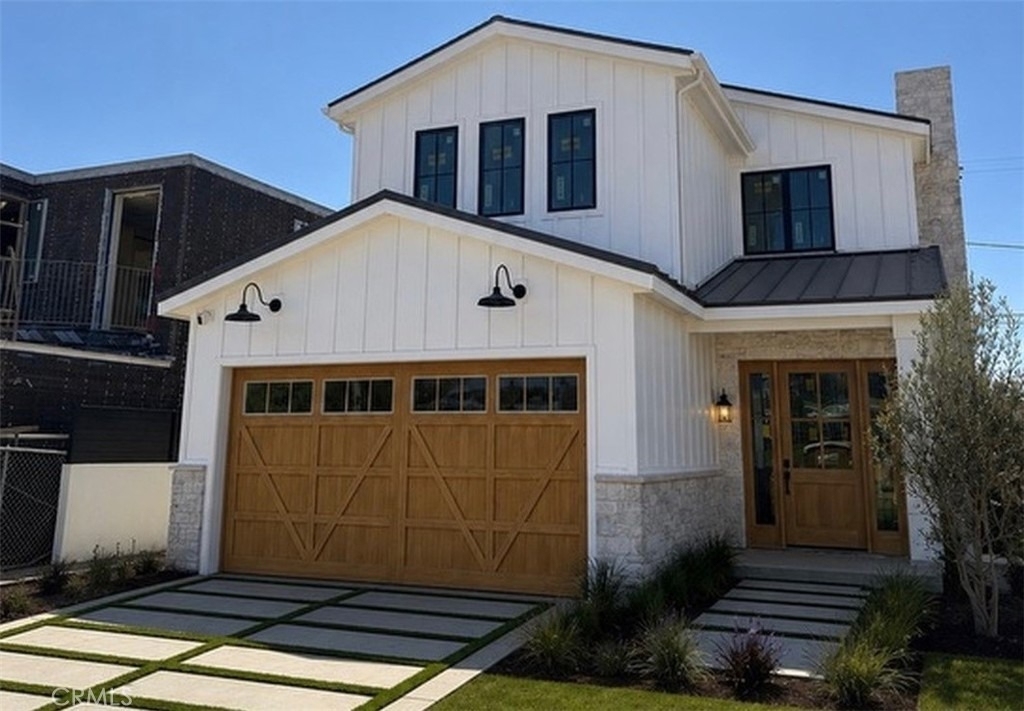 1043 Galloway - Photo 0