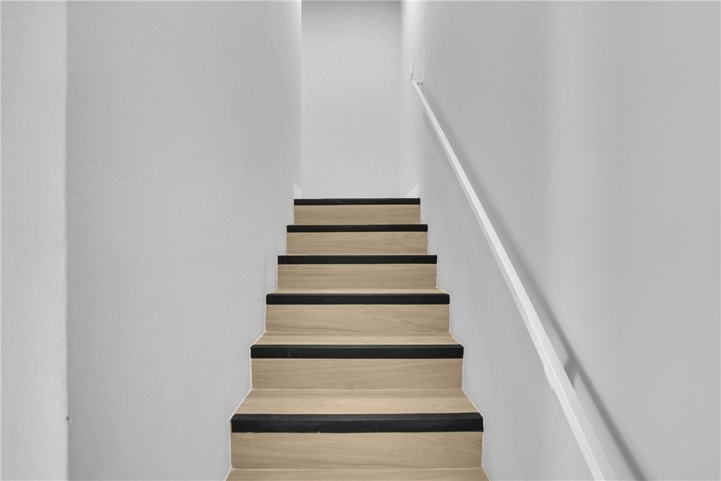 862 W Mines Avenue - Photo 25