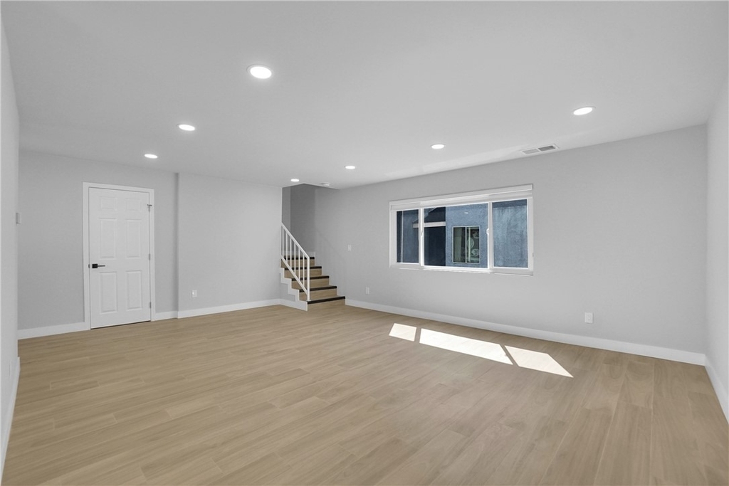 862 W Mines Avenue - Photo 11