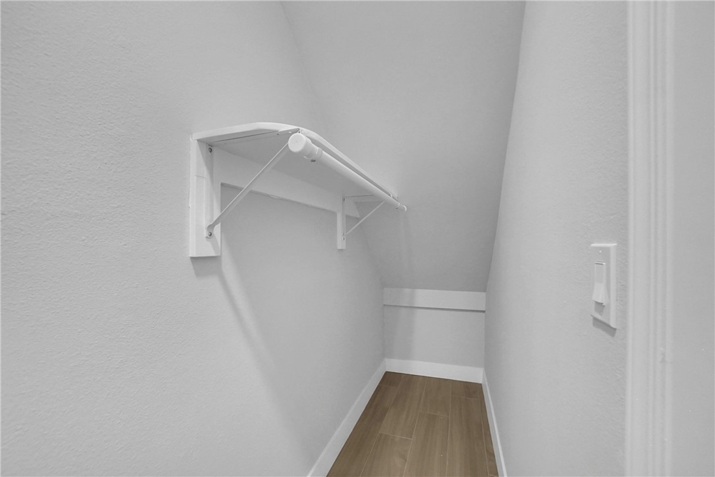 862 W Mines Avenue - Photo 36