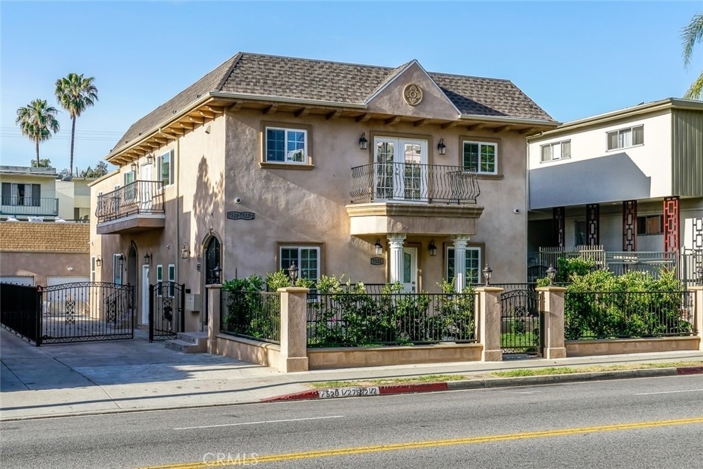 7524 Fountain Avenue - Photo 1