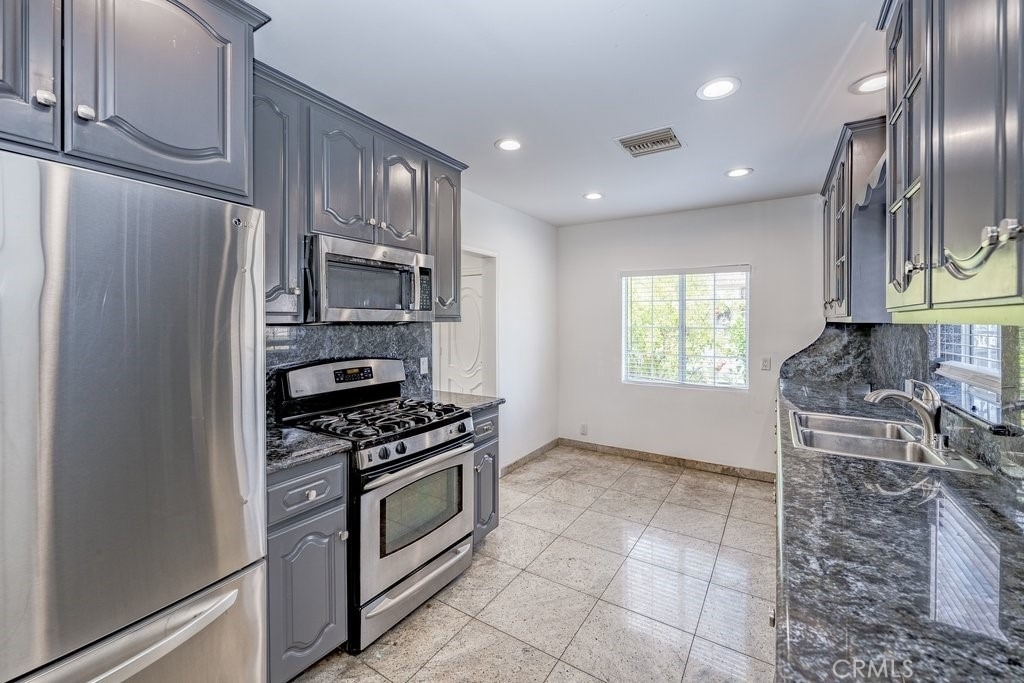 6506 Teesdale Avenue - Photo 6