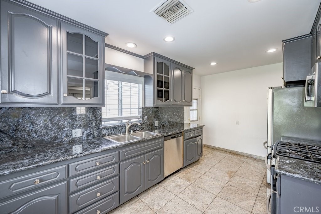 6506 Teesdale Avenue - Photo 7