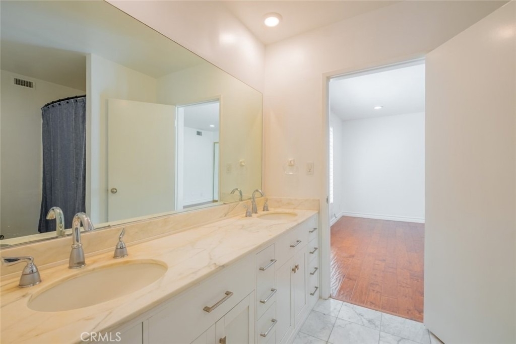 4321 Clear Valley Drive - Photo 36