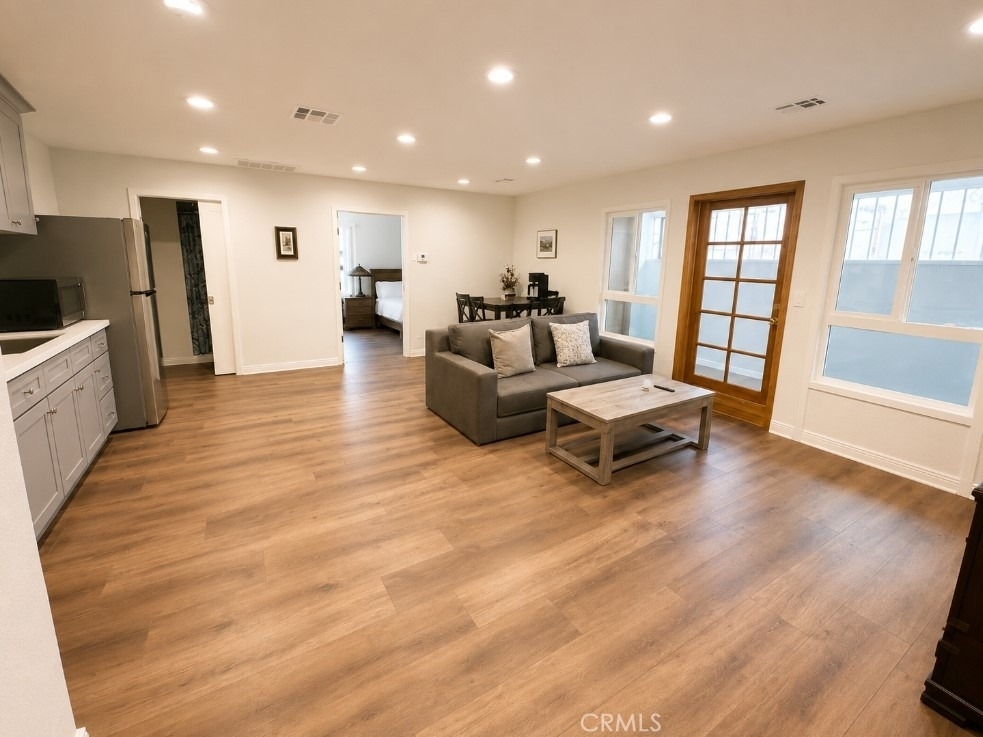 337 Washington Boulevard - Photo 1