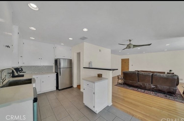 1174 E Ocean Boulevard - Photo 2