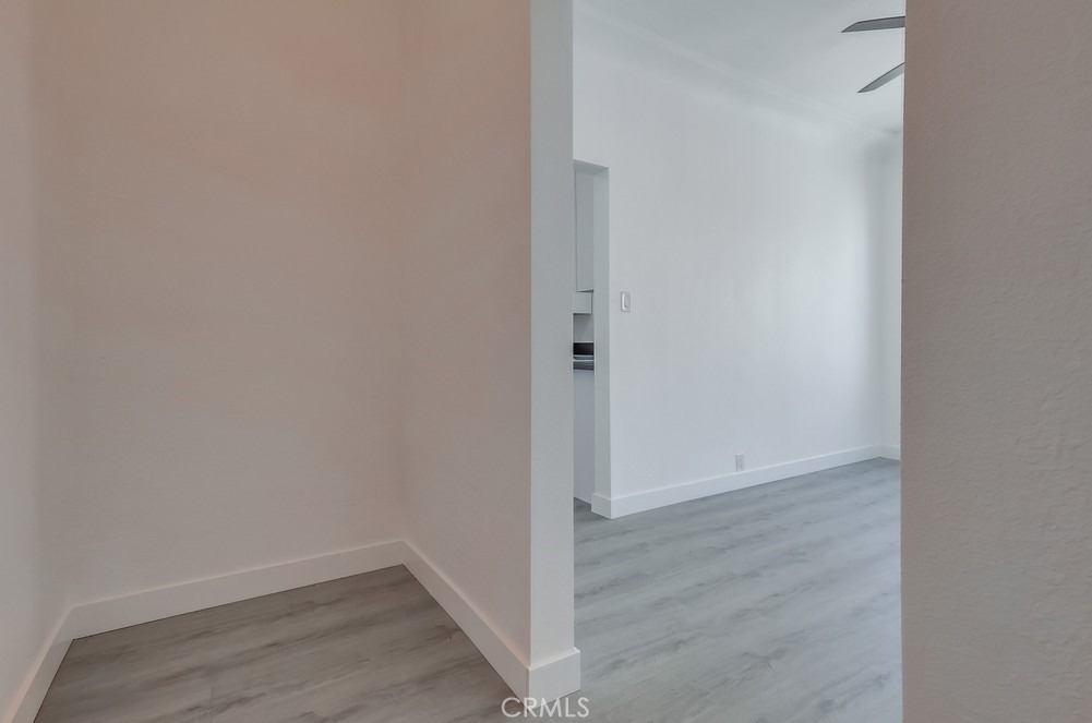 1009 Coronado Avenue - Photo 11