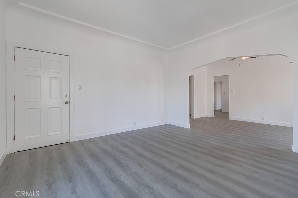 1009 Coronado Avenue - Photo 2