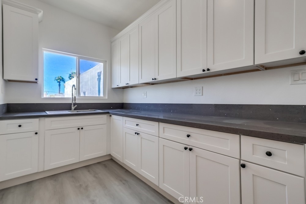1009 Coronado Avenue - Photo 18