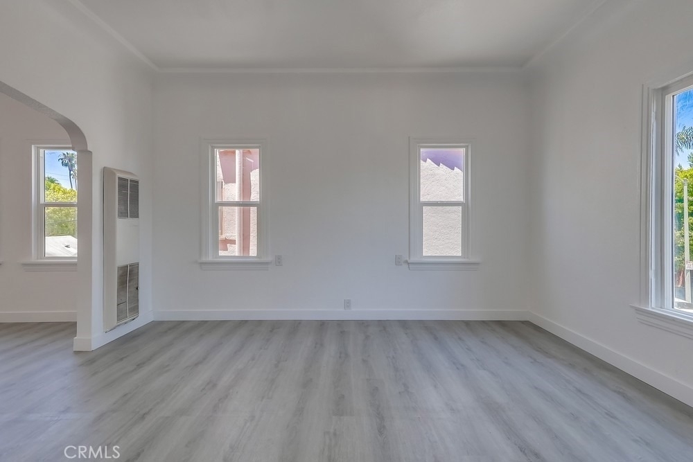 1009 Coronado Avenue - Photo 6