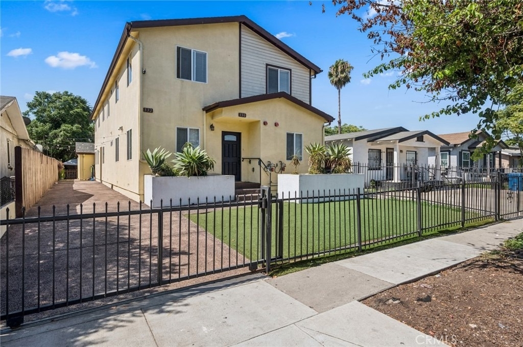 330 E 101st Street - Photo 18