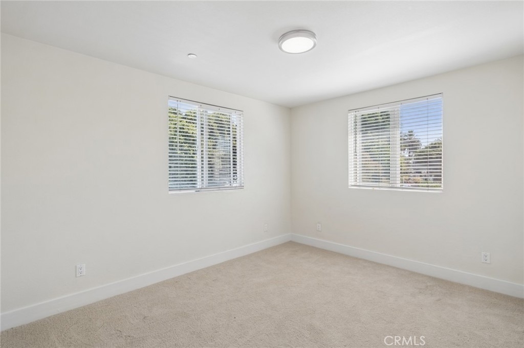 330 E 101st Street - Photo 15